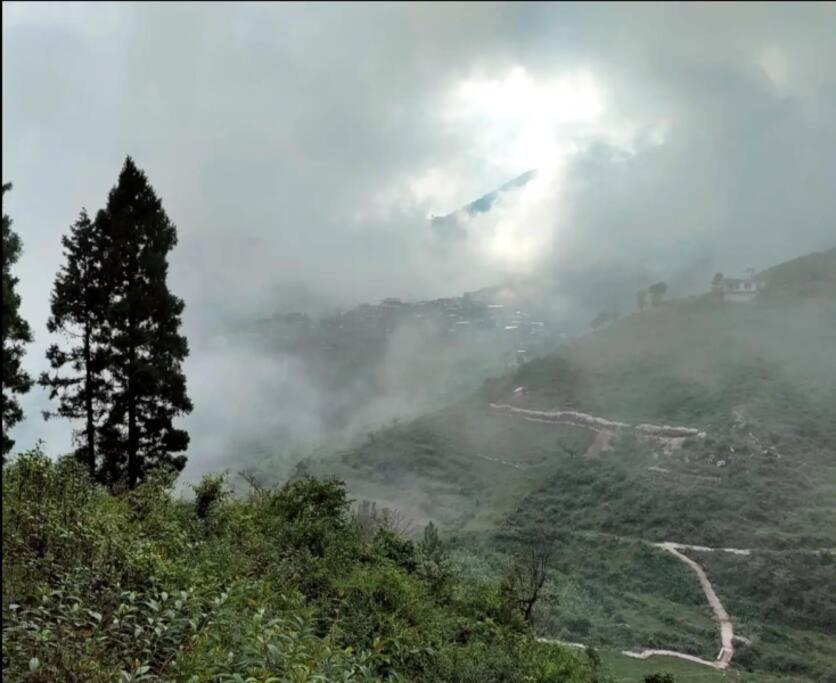 The Hill Story, Entire Chalet, Offbeat,Cozy موسوري المظهر الخارجي الصورة
